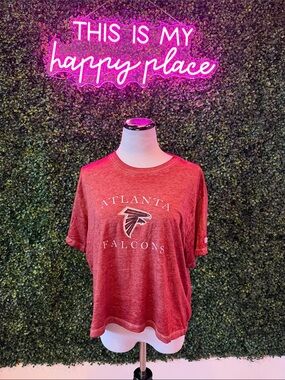 Tailgate Atlanta Falcons Women's Red Graphic Tee